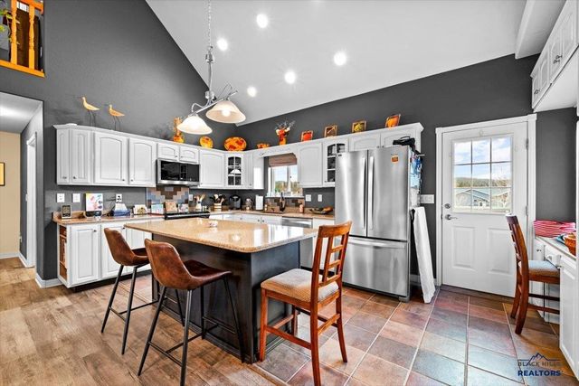 1835 IRON HORSE LOOP, Spearfish, SD 57783