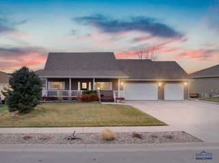 1835 IRON HORSE LOOP, Spearfish, SD 57783