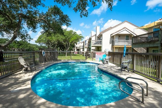 221 Marion Dr. D104, Rockport, TX 78382