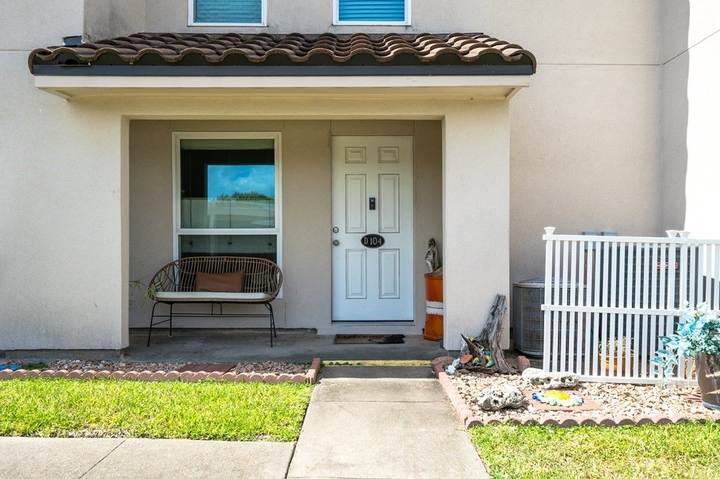 221 Marion Dr. D104, Rockport, TX 78382 — photo 2