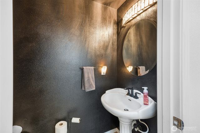 1909 Dilley Avenue, Moses Lake, WA 98837