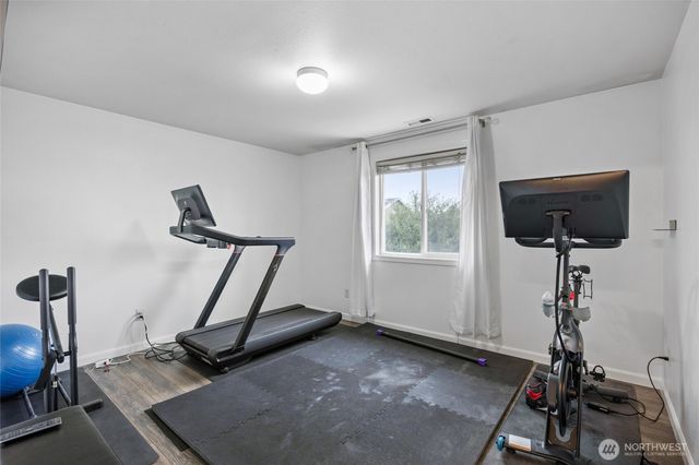 1909 Dilley Avenue, Moses Lake, WA 98837