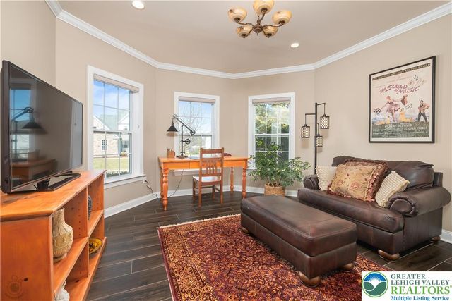 6507 Fox Glove Lane, Upper Saucon Twp, PA 18034