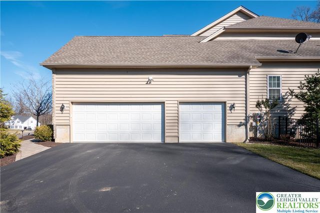 6507 Fox Glove Lane, Upper Saucon Twp, PA 18034