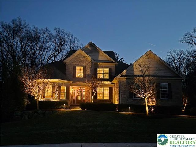 6507 Fox Glove Lane, Upper Saucon Twp, PA 18034