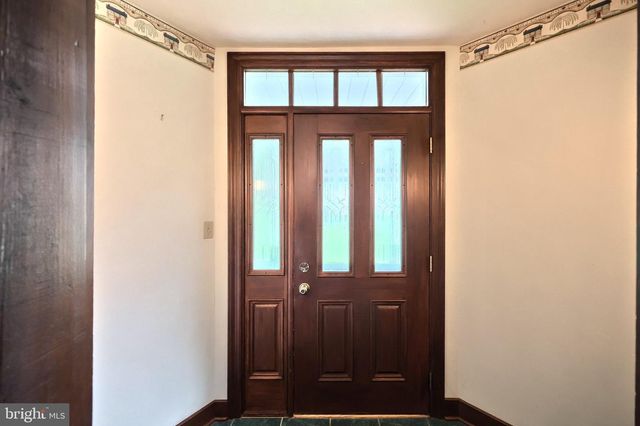 1974 YINGLING DR, Spring Grove, PA 17362