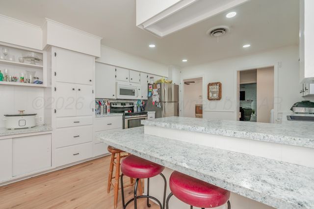 312 NW 6th Street, Tulia, TX 79088