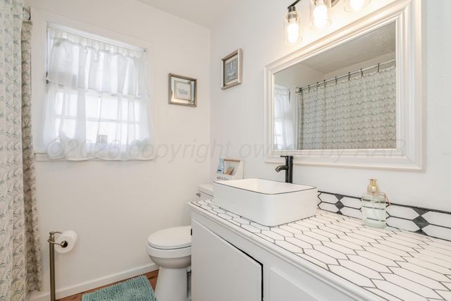 312 NW 6th Street, Tulia, TX 79088