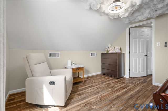 508 Dakar Dr, Sandston, VA 23150