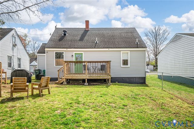508 Dakar Dr, Sandston, VA 23150
