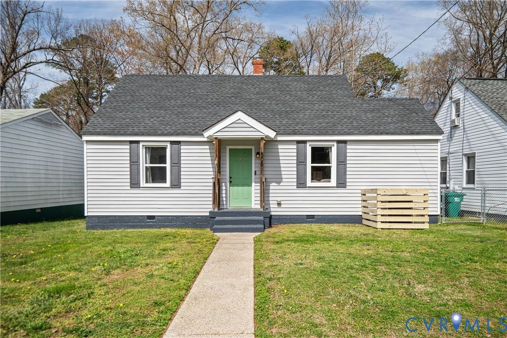 508 Dakar Dr, Sandston, VA 23150