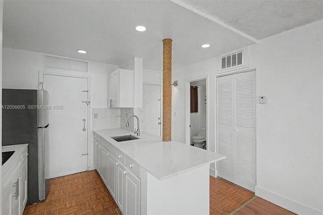 12590 NE 16th Ave 402, North Miami, FL 33161