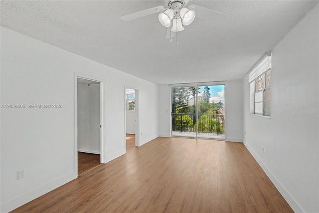 12590 NE 16th Ave 402, North Miami, FL 33161