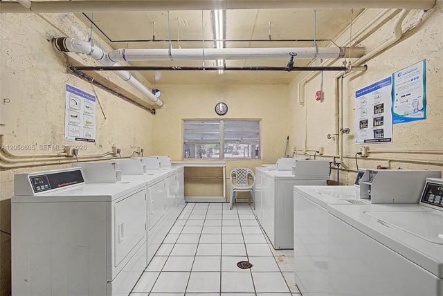 12590 NE 16th Ave 402, North Miami, FL 33161