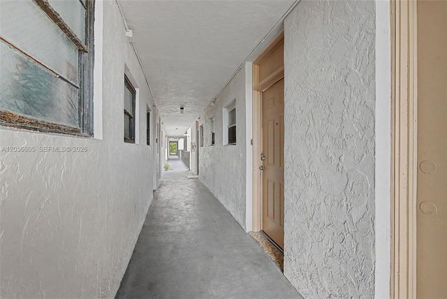 12590 NE 16th Ave 402, North Miami, FL 33161