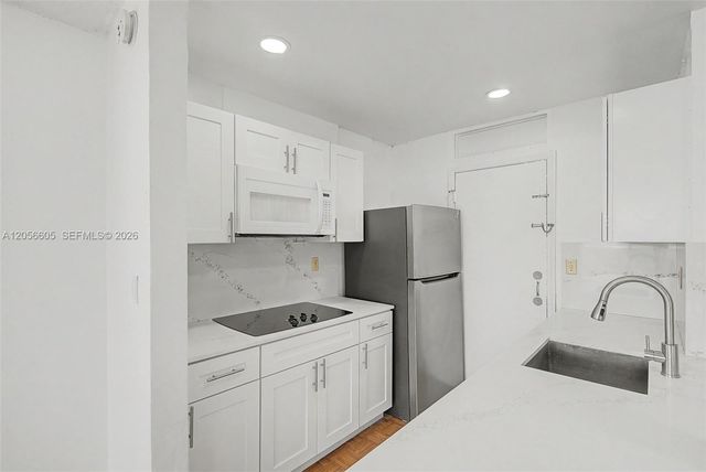 12590 NE 16th Ave 402, North Miami, FL 33161
