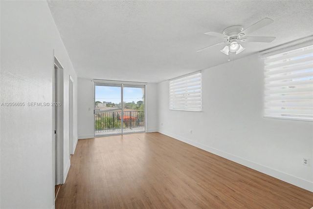 12590 NE 16th Ave 402, North Miami, FL 33161