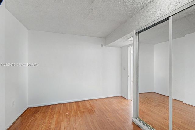 12590 NE 16th Ave 402, North Miami, FL 33161