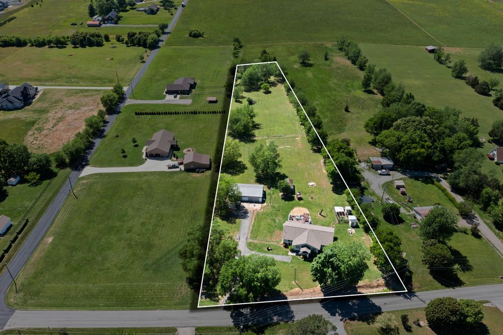 3474 Pleasant Grove Rd, White House, TN 37188