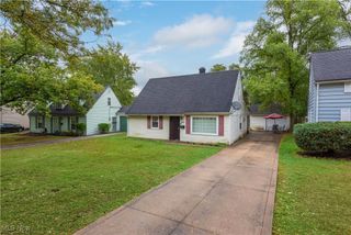 19602 Cherrywood Lane, Warrensville Heights, OH 44128