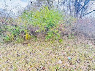 64 Fairgreen Drive, Amherst, NY 14228