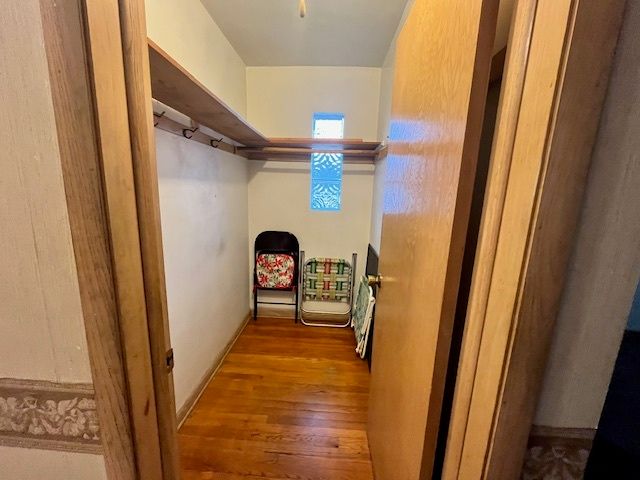 5827 S Austin Avenue, Chicago, IL 60638