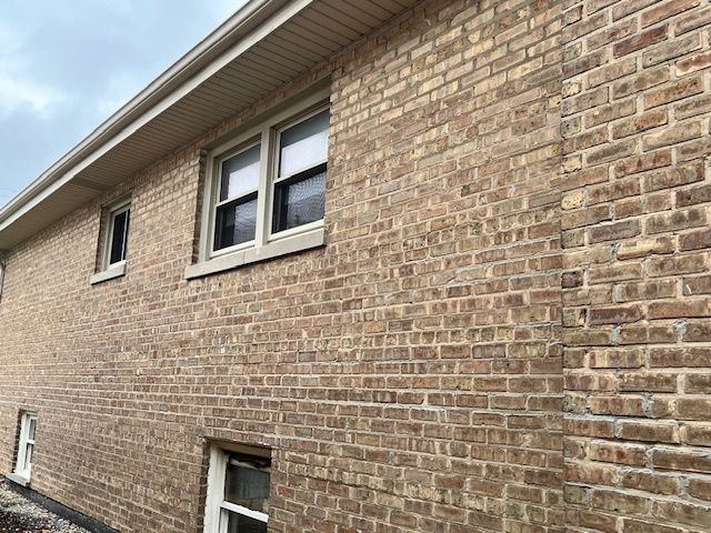 5827 S Austin Avenue, Chicago, IL 60638