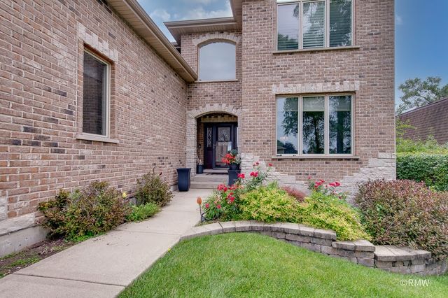 729 N 7TH Avenue, Addison, IL 60101