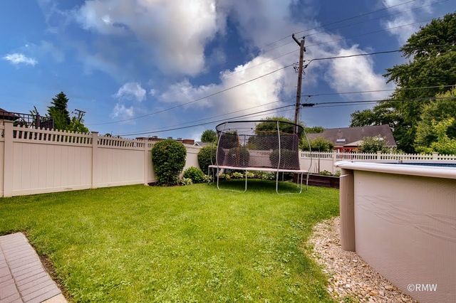 729 N 7TH Avenue, Addison, IL 60101