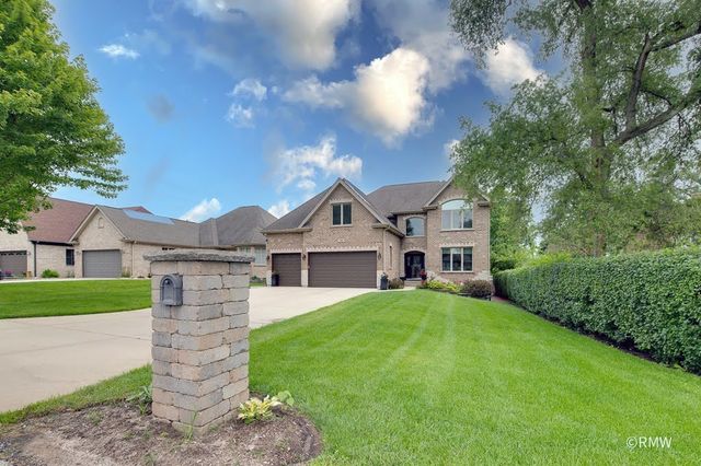 729 N 7TH Avenue, Addison, IL 60101