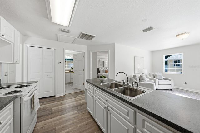 3501 E TRAPNELL ROAD, Plant City, FL 33566