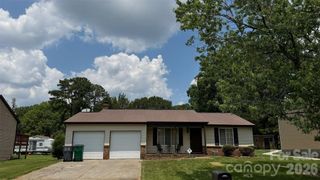 3216 Berrybush Court, Charlotte, NC 28269