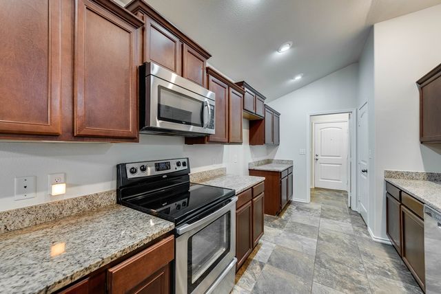 5802 Nolan Ryan Dr, Midland, TX 79706