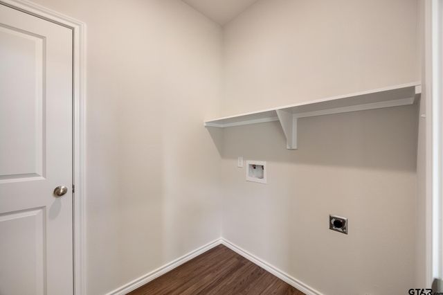 615 Park Central, Chandler, TX 75758