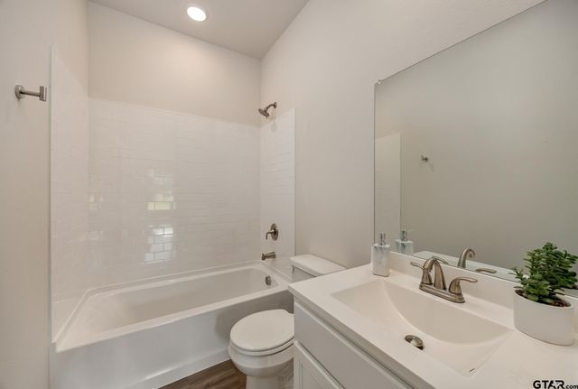 615 Park Central, Chandler, TX 75758