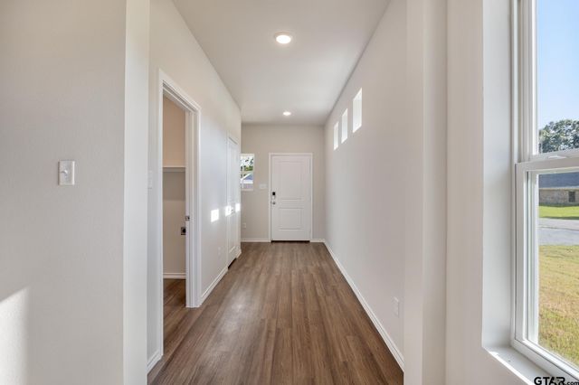 615 Park Central, Chandler, TX 75758