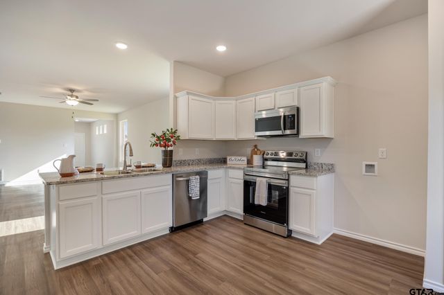 615 Park Central, Chandler, TX 75758