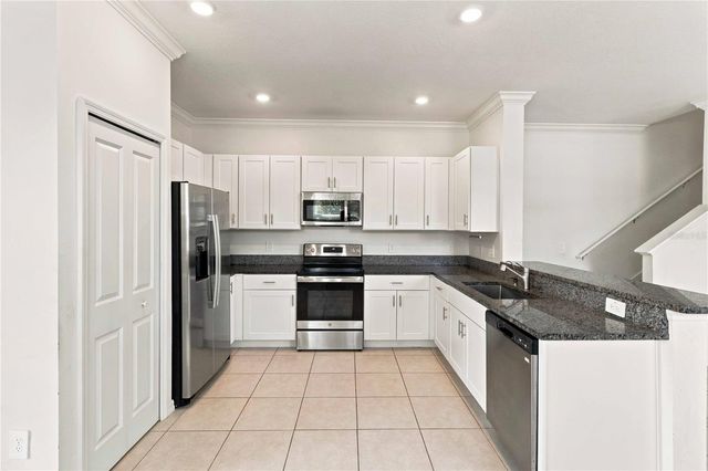 36536 WELL HILL WAY, Zephyrhills, FL 33541
