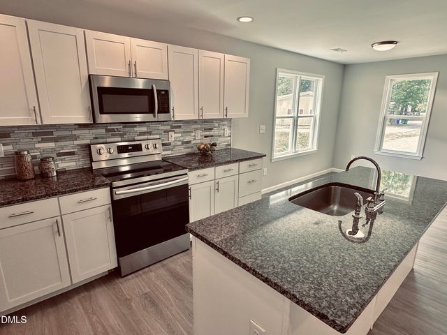 105 Hunter Place, Carrboro, NC 27510