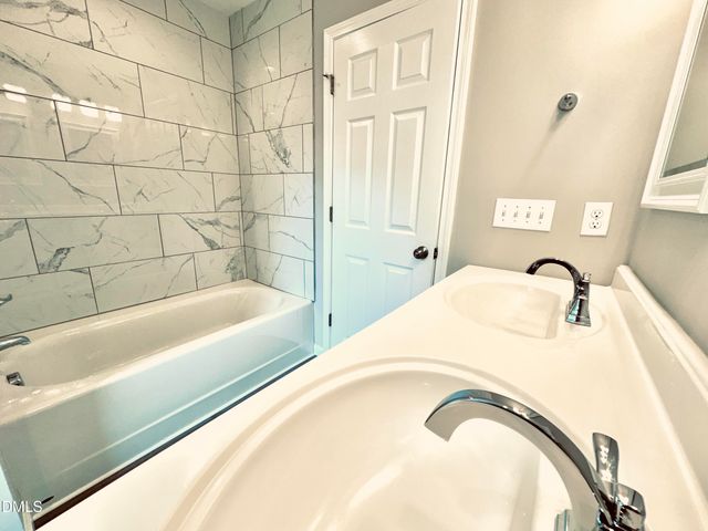 105 Hunter Place, Carrboro, NC 27510