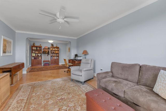 8451 Beverly Rd Apt 6A, New York City, NY 11415