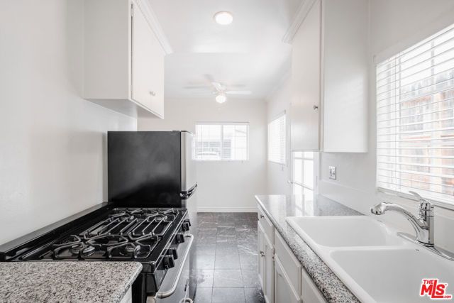 1405 OCEAN PARK Boulevard D, Santa Monica, CA 90405
