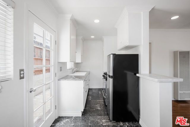 1405 OCEAN PARK Boulevard D, Santa Monica, CA 90405