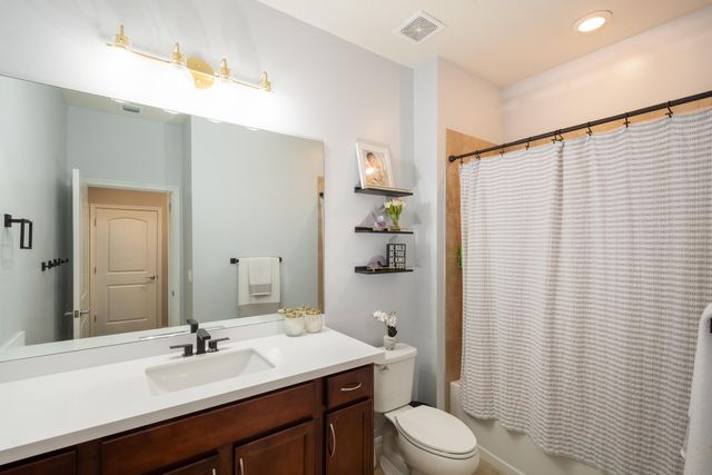 4486 Appleton Circle W, Oakland Park, FL 33309
