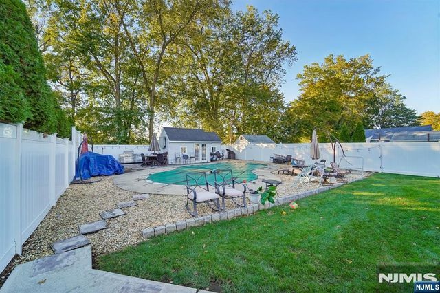 822 Ramapo Avenue, Pompton Lakes, NJ 07442