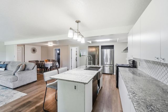 5727 Woodlea Avenue, Fort Wayne, IN 46835