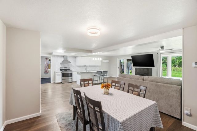 5727 Woodlea Avenue, Fort Wayne, IN 46835