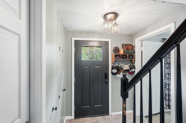 5727 Woodlea Avenue, Fort Wayne, IN 46835