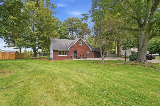 5727 Woodlea Avenue, Fort Wayne, IN 46835