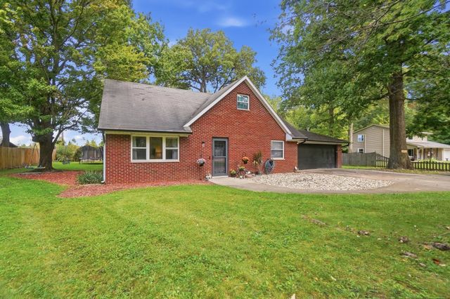 5727 Woodlea Avenue, Fort Wayne, IN 46835